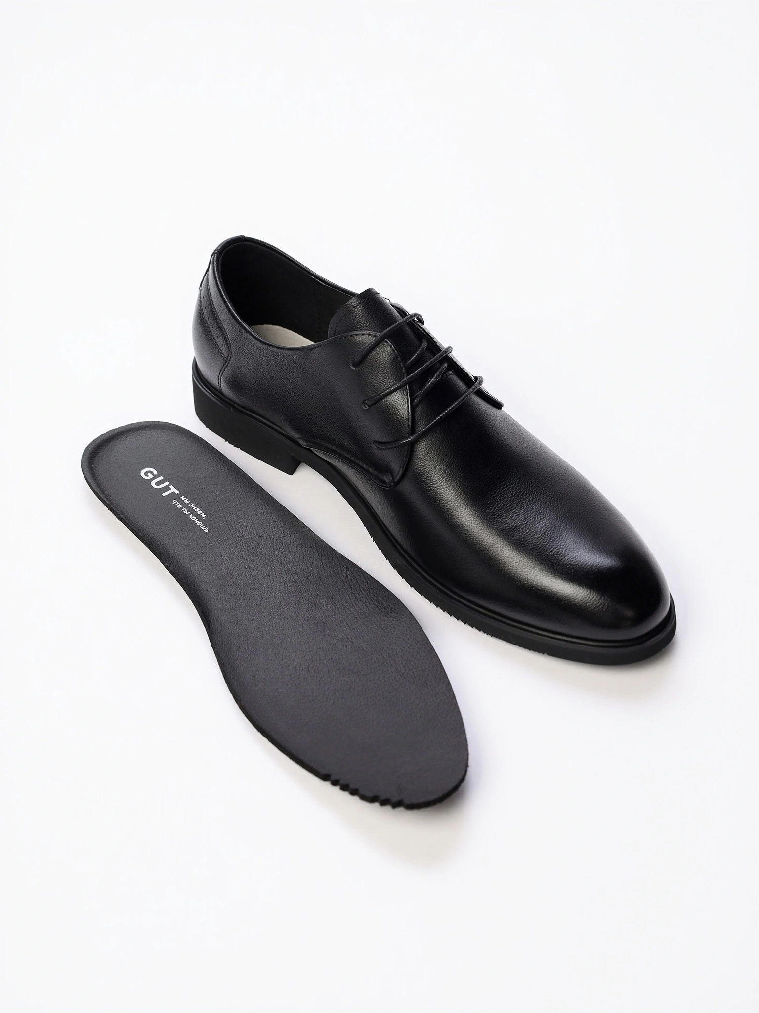 Туфли-дерби черного цвета на низком каблуке